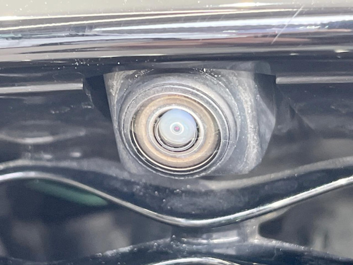 2018 Nissan Skyline DBA-YV37 (UW-69fd52fe39332)[12]