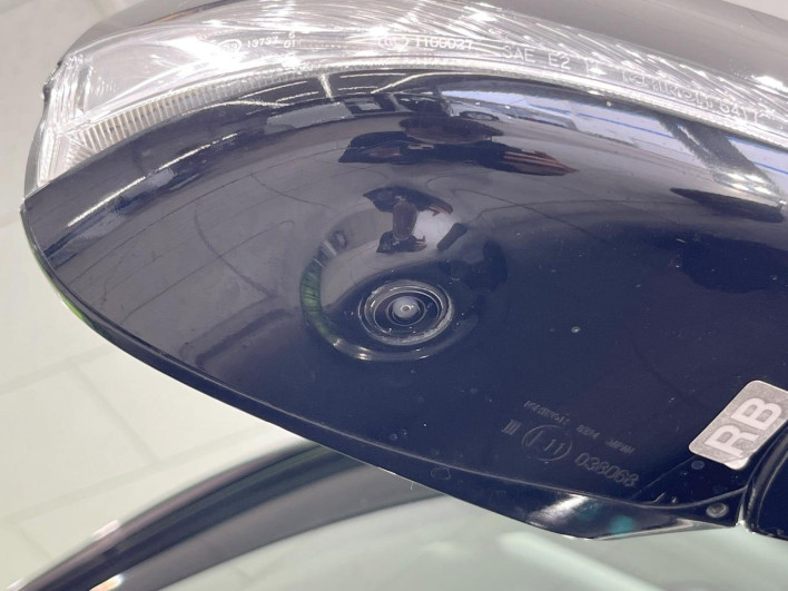 2018 Nissan Skyline DBA-YV37 (UW-69fd52fe39332)[20]