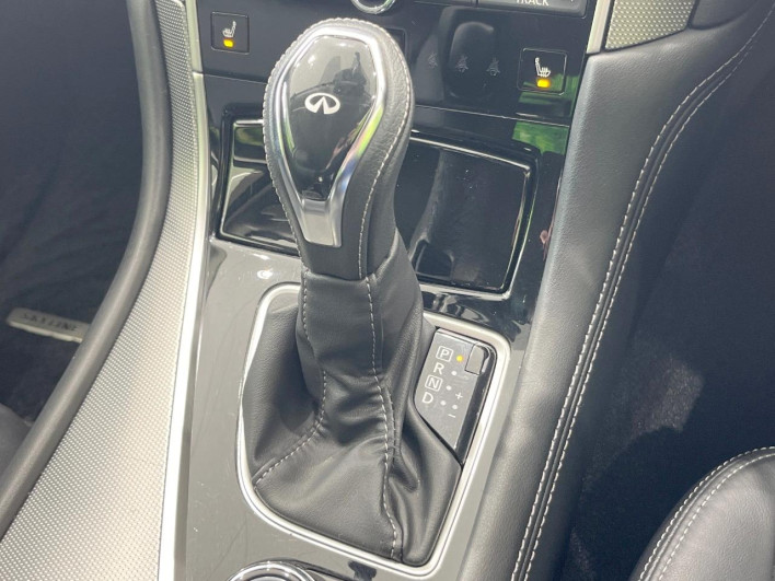 2018 Nissan Skyline DBA-YV37 (UW-69fd52fe39332)[28]