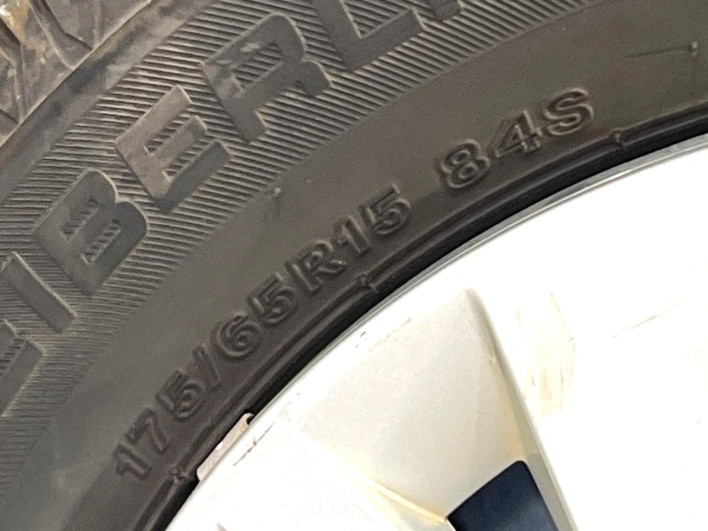 2013 Suzuki Swift DBA-ZC72S (UW-69fd52ff5e288)[18]