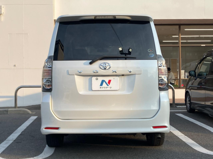 2009 Toyota Voxy DBA-ZRR70W (UW-69fd530341588)[20]