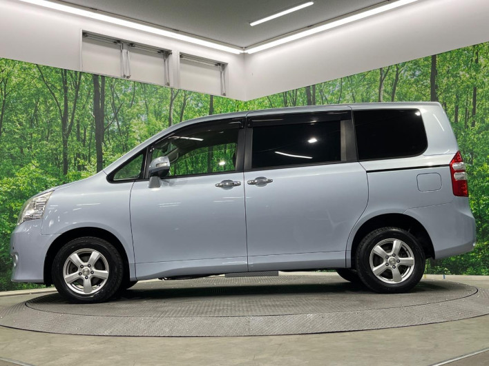 2011 Toyota Noah DBA-ZRR75G (UW-69fd530394e33)[26]