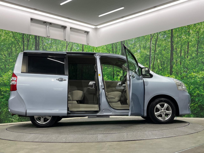 2011 Toyota Noah DBA-ZRR75G (UW-69fd530394e33)[14]