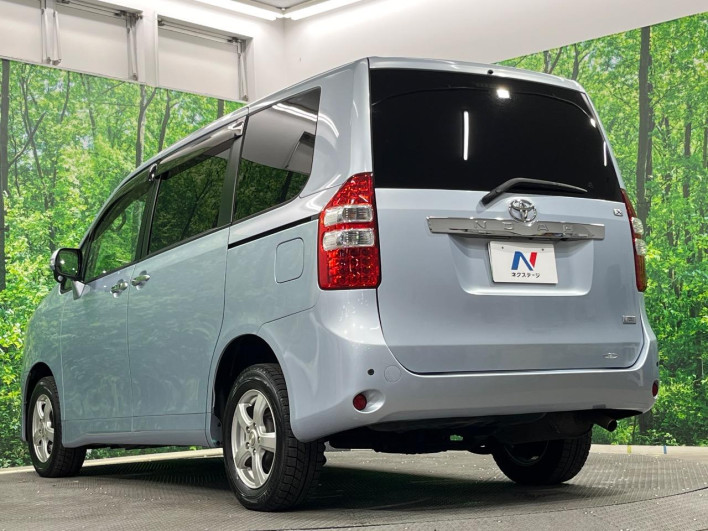 2011 Toyota Noah DBA-ZRR75G (UW-69fd530394e33)[25]
