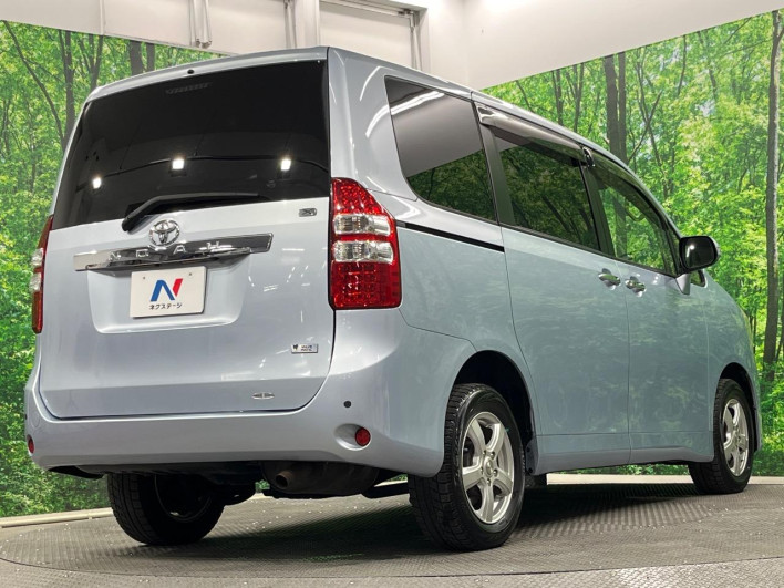 2011 Toyota Noah DBA-ZRR75G (UW-69fd530394e33)[15]