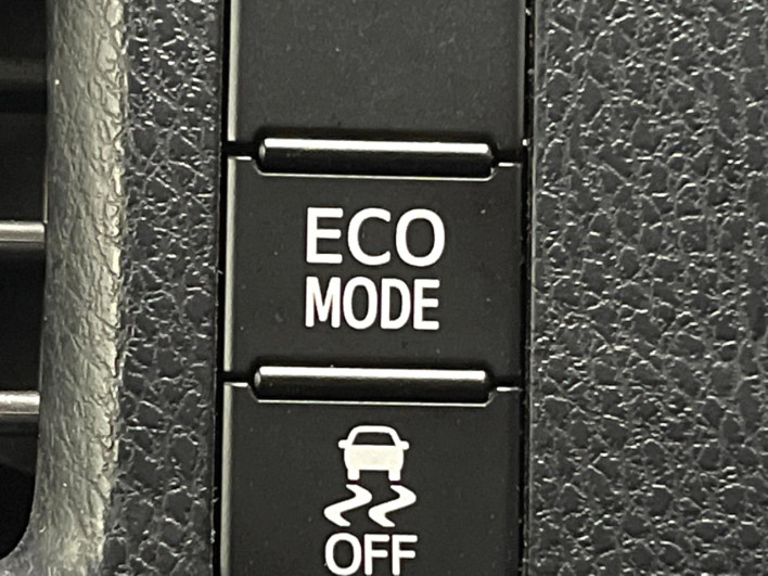 2014 Toyota Noah DBA-ZRR80W (UW-69fd530509829)[5]