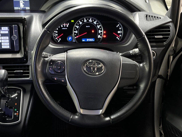 2014 Toyota Noah DBA-ZRR80W (UW-69fd530509829)[25]