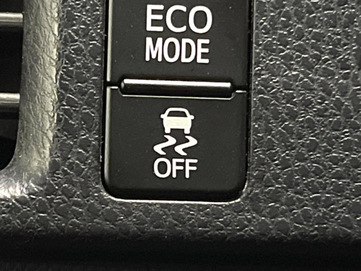 2014 Toyota Noah DBA-ZRR80W (UW-69fd530509829)[6]