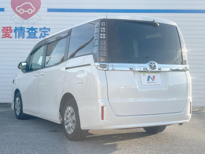 2015 Toyota Voxy DBA-ZRR80G (UW-69fd5305b2945)[6]