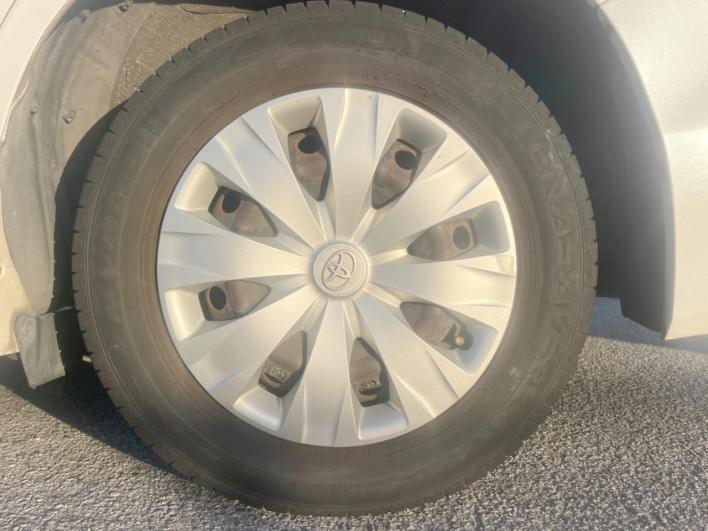 2015 Toyota Voxy DBA-ZRR80G (UW-69fd5305b2945)[19]