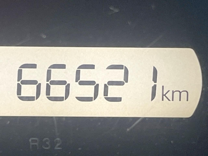 2015 Toyota Voxy DBA-ZRR80G (UW-69fd5305b2945)[2]