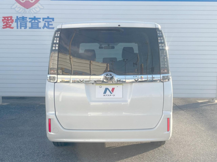 2015 Toyota Voxy DBA-ZRR80G (UW-69fd5305b2945)[7]