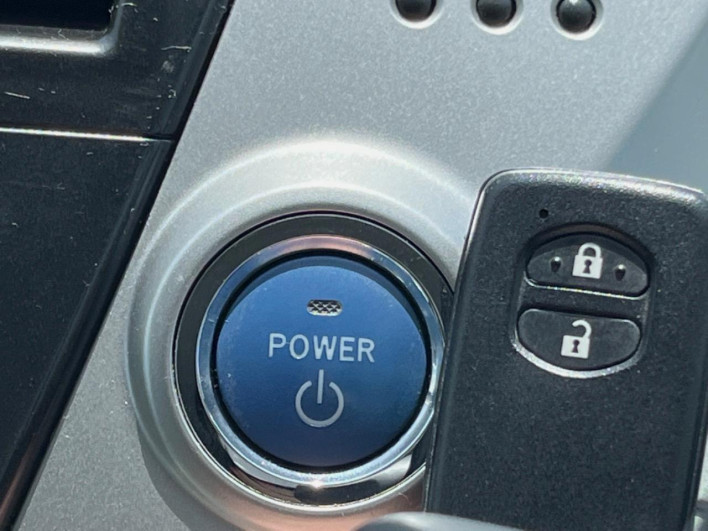 2012 Toyota Prius α DAA-ZVW41W (UW-69fd530fecfd1)[14]