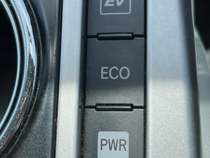 2012 Toyota Prius α DAA-ZVW41W (UW-69fd530fecfd1)[20]