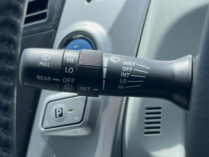 2012 Toyota Prius α DAA-ZVW41W (UW-69fd530fecfd1)[10]