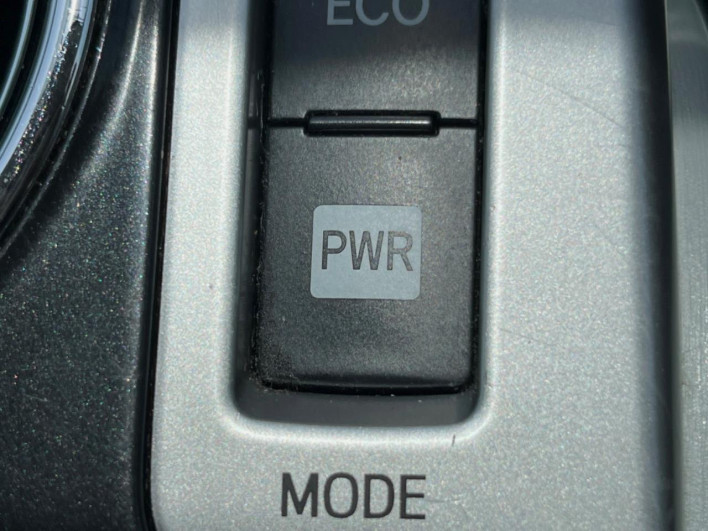 2012 Toyota Prius α DAA-ZVW41W (UW-69fd530fecfd1)[21]
