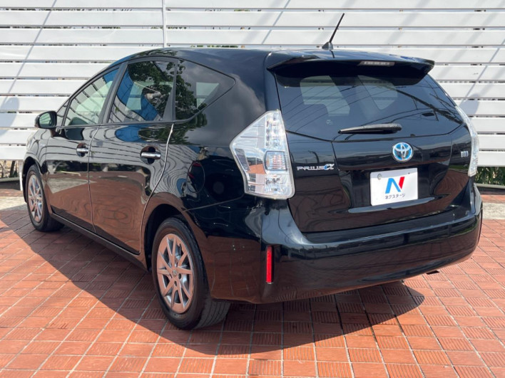 2014 Toyota Prius α DAA-ZVW41W (UW-69fd5310117a2)[14]