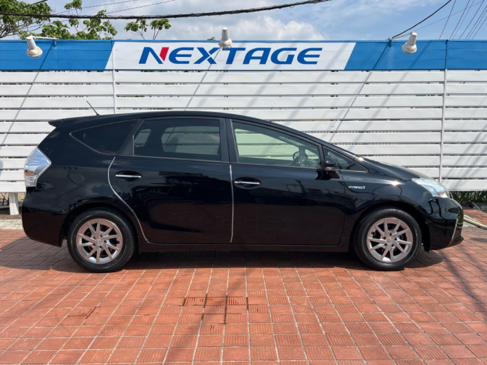 2014 Toyota Prius α DAA-ZVW41W (UW-69fd5310117a2)[8]
