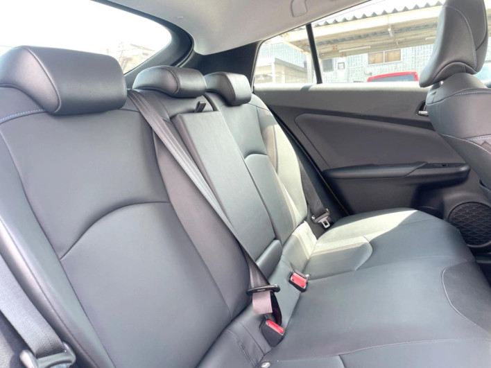 2020 Toyota Prius DAA-ZVW51 (UW-69fd5311c78b4)[24]
