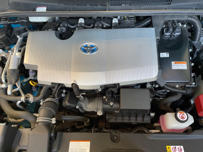 2021 Toyota Prius PHV 6LA-ZVW52 (UW-69fd5312d93a7)[4]