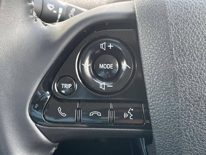 2021 Toyota Prius PHV 6LA-ZVW52 (UW-69fd5312d93a7)[18]