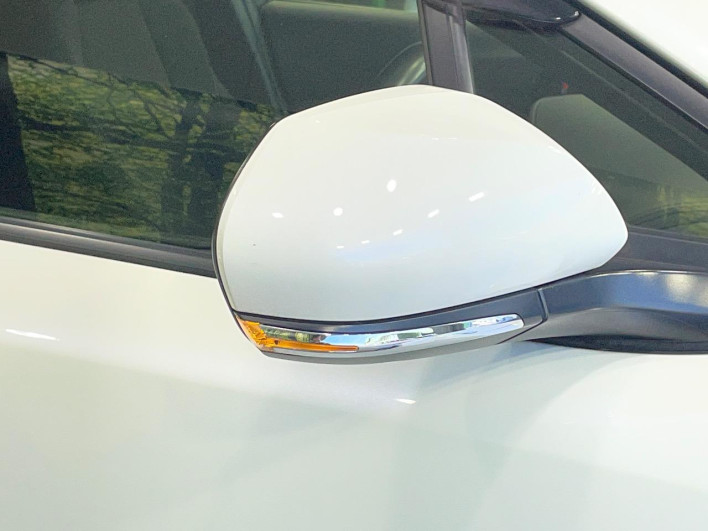 2018 Toyota C-HR DAA-ZYX10 (UW-69fd531d5eac1)[11]
