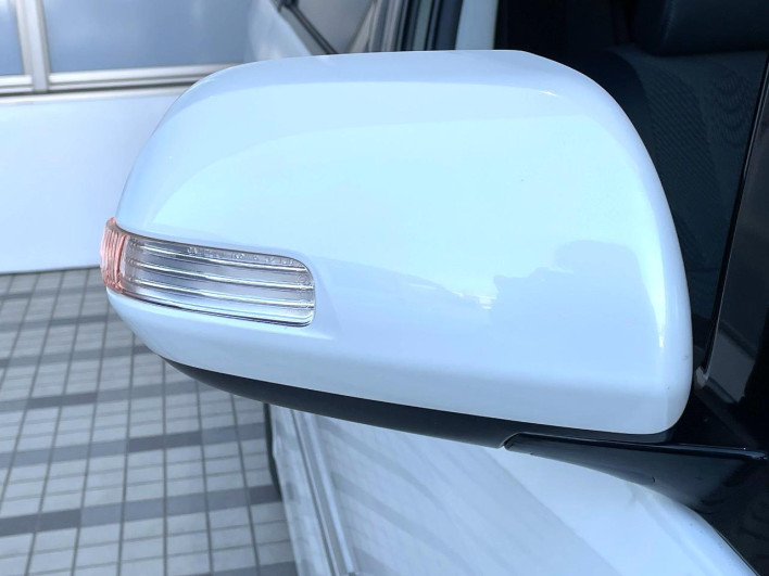 2013 Toyota Estima DBA-ACR50W (UW-69fea3c667164)[1]