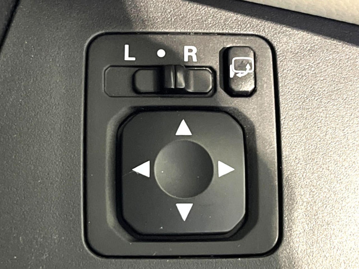 2017 Mitsubishi eK Space DBA-B11A (UW-69fea3db5f711)[8]