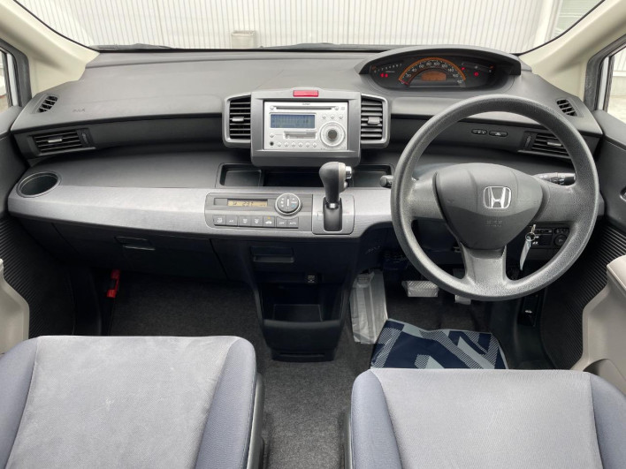 2009 Honda Freed DBA-GB3 (UW-69fea3f96868f)[25]