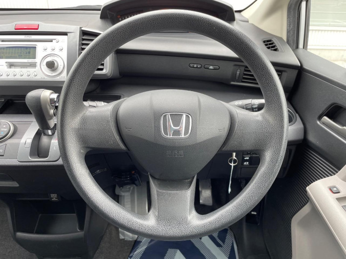 2009 Honda Freed DBA-GB3 (UW-69fea3f96868f)[26]