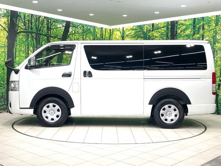 2022 Toyota Hiace Van 3DF-GDH201V (UW-69fea3fc772c4)[7]