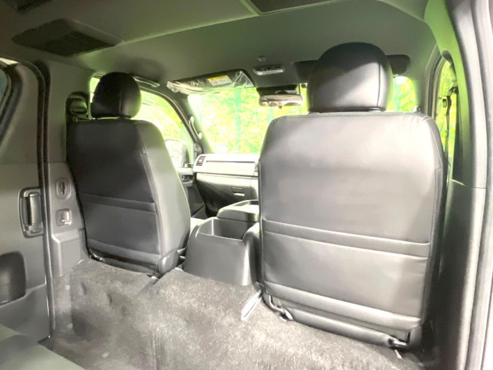 2022 Toyota Hiace Van 3DF-GDH201V (UW-69fea3fc772c4)[28]