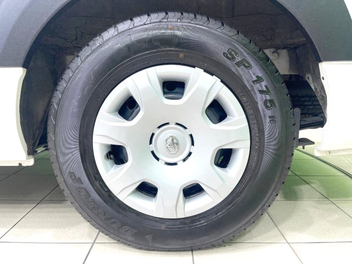 2022 Toyota Hiace Van 3DF-GDH201V (UW-69fea3fc772c4)[13]