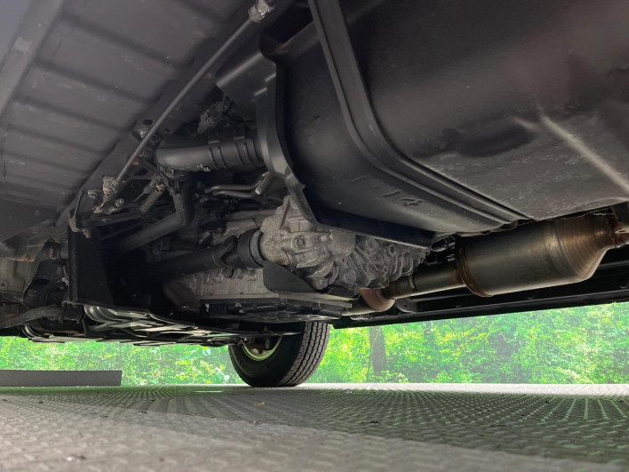 2021 Toyota Hiace Van QDF-GDH206V (UW-69fea3fce0132)[24]