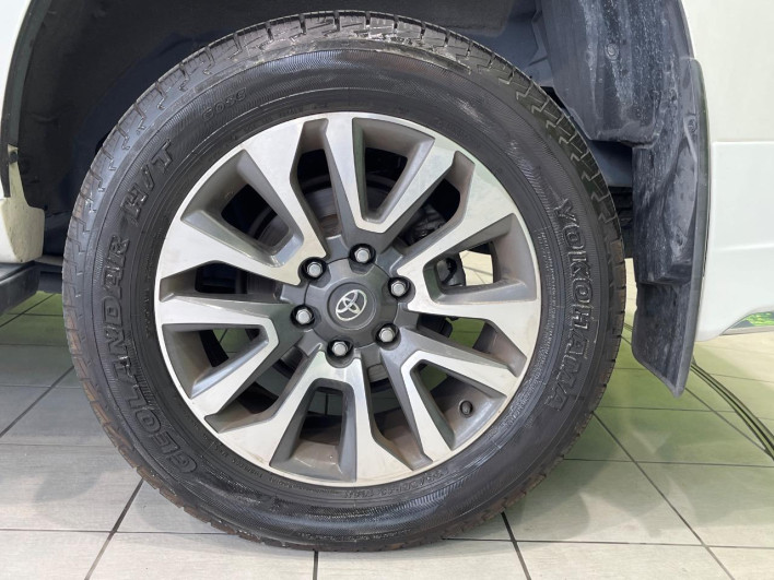 2022 Toyota Land Cruiser Prado 3DA-GDJ150W (UW-69fea3fe48f21)[5]