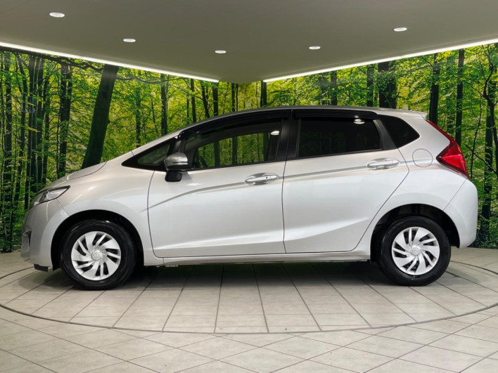 2013 Honda Fit DBA-GK3 (UW-69fea4048113b)[10]