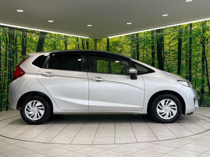 2013 Honda Fit DBA-GK3 (UW-69fea4048113b)[6]