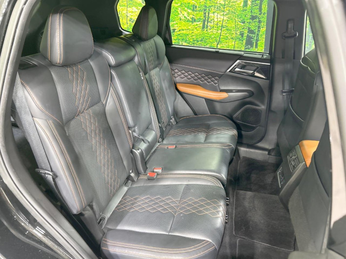 2023 Mitsubishi OUTLANDER PHEV 5LA-GN0W (UW-69fea4056736f)[22]