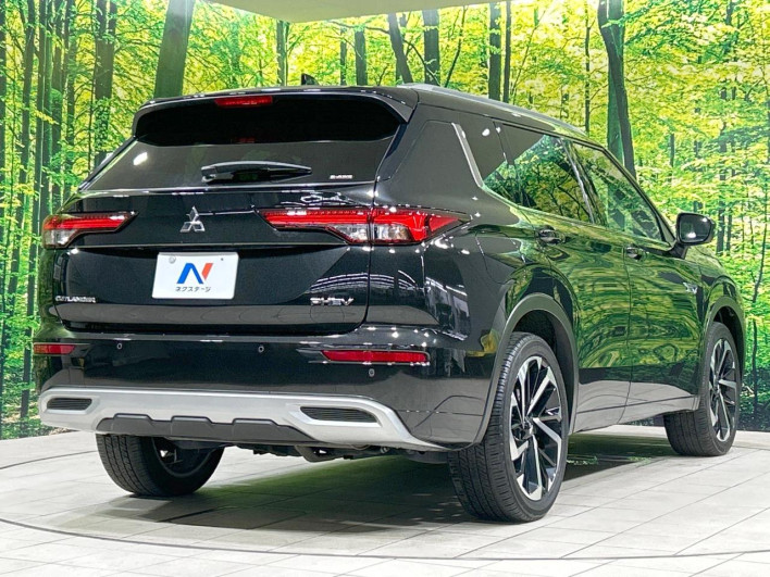 2023 Mitsubishi OUTLANDER PHEV 5LA-GN0W (UW-69fea4056736f)[10]