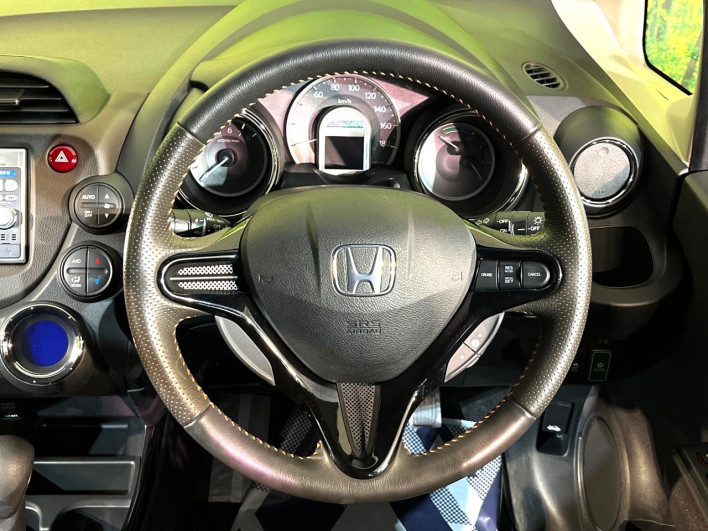 2012 Honda Fit Shuttle Hybrid DAA-GP2 (UW-69fea405bfc70)[5]