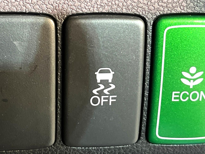 2012 Honda Fit Shuttle Hybrid DAA-GP2 (UW-69fea405bfc70)[9]