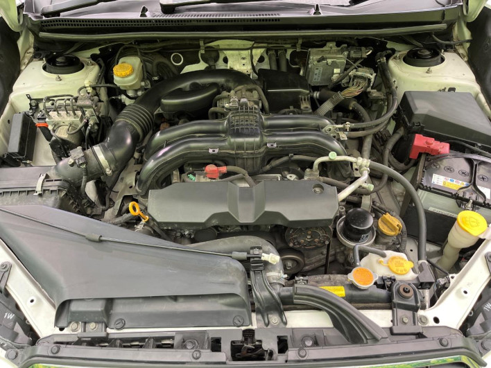 2014 Subaru XV DBA-GP7 (UW-69fea409194f5)[23]
