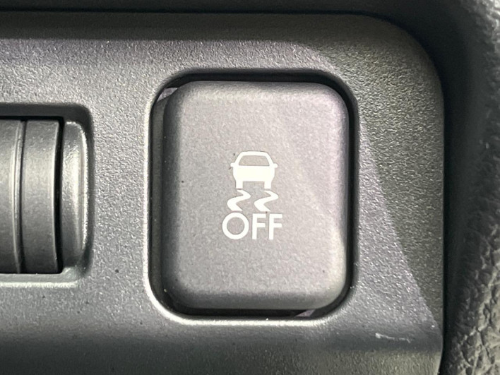 2014 Subaru XV DBA-GP7 (UW-69fea409194f5)[24]