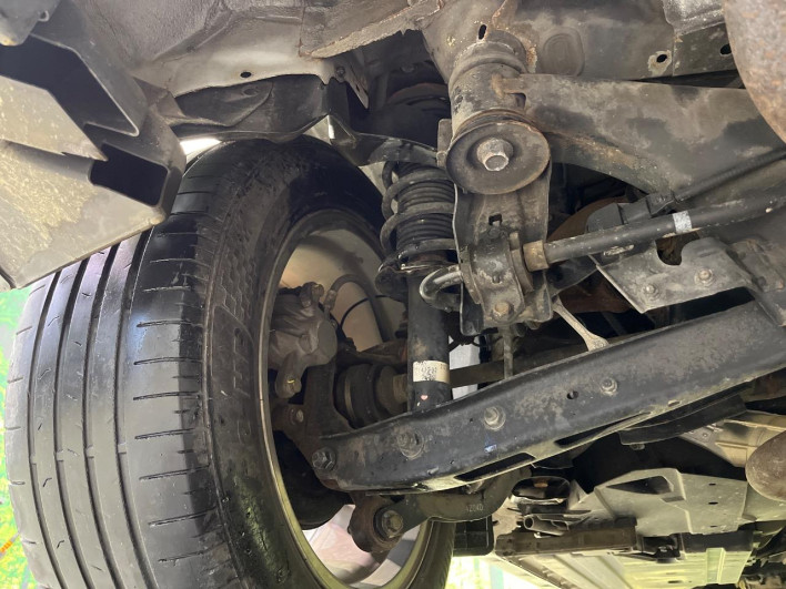 2014 Subaru XV DBA-GP7 (UW-69fea409194f5)[9]