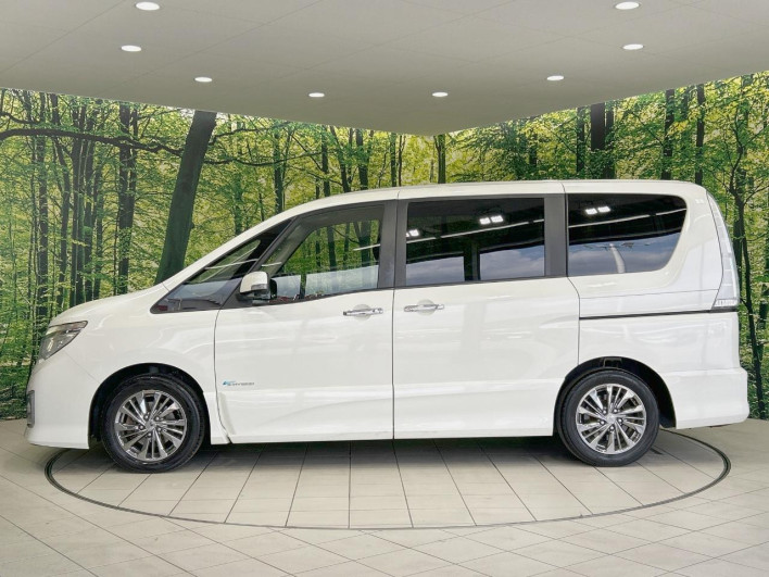2014 Nissan Serena DAA-HC26 (UW-69fea40f799ef)[9]