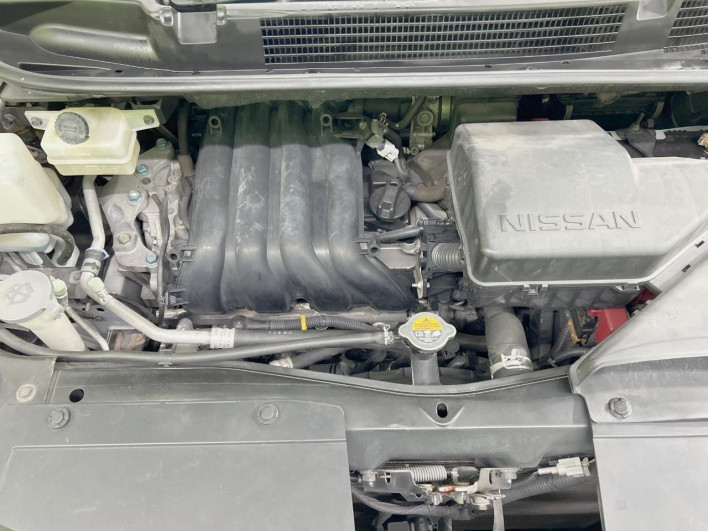 2014 Nissan Serena DAA-HC26 (UW-69fea40f799ef)[4]