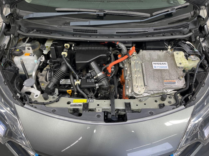 2017 Nissan Note DAA-HE12 (UW-69fea40fc2b58)[4]