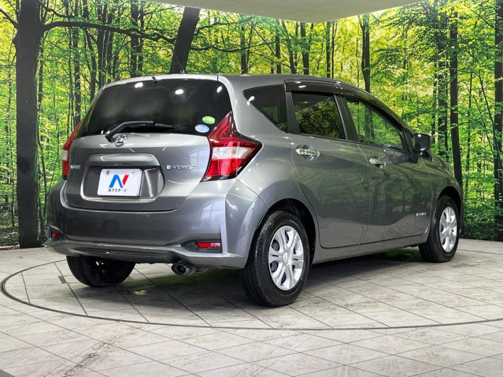 2017 Nissan Note DAA-HE12 (UW-69fea40fc2b58)[27]