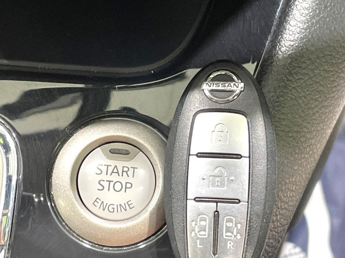 2013 Nissan Serena DAA-HFC26 (UW-69fea4147c6b2)[13]
