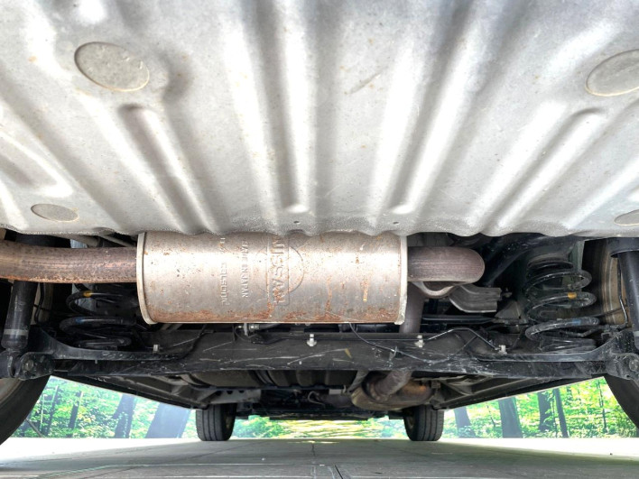 2013 Nissan Serena DAA-HFC26 (UW-69fea4147c6b2)[19]